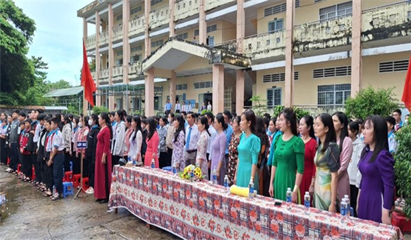 Trường THCS-THPT Hòa Thuận khai giảng năm học 2024-2025.